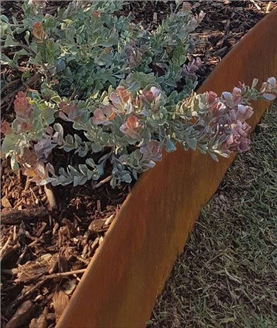 Flexibilní zahradní obruba z Corten Steel