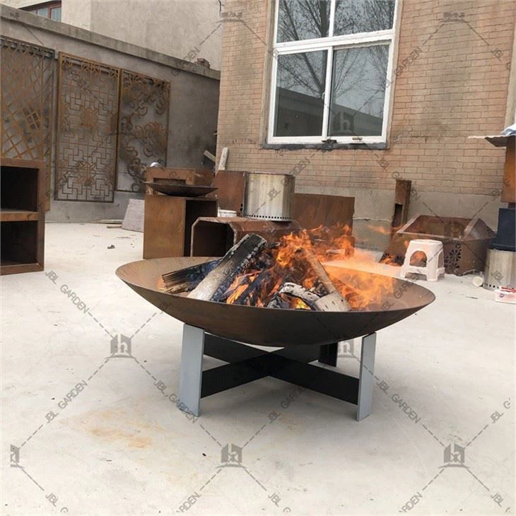 Outdoor Steel Garden Treasures Fire Pit