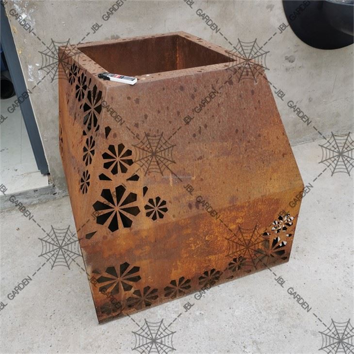 Čtvercové venkovní květináče