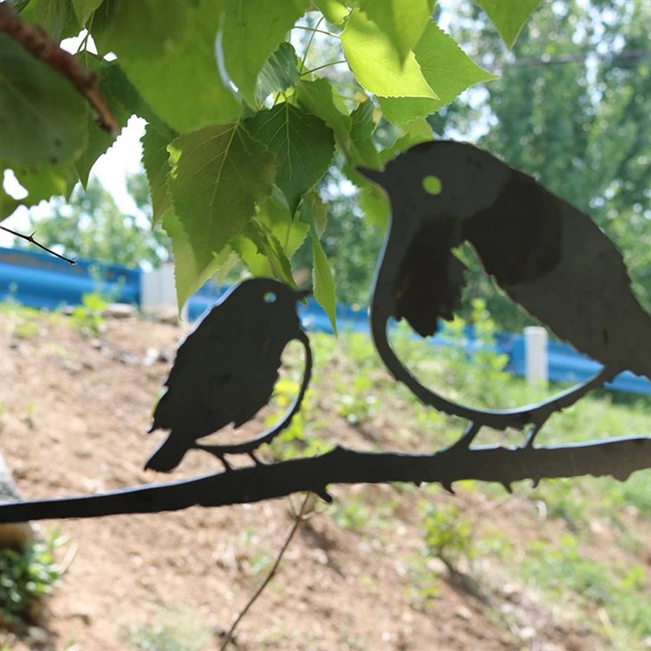 Garden Metal Leaf Sculpture