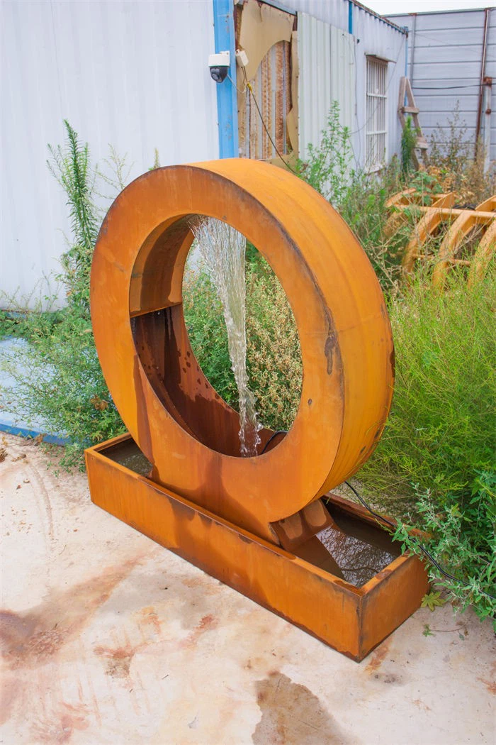 Moon Shape Water Feature Outdoor Steel Landscaping Water Curtain suppliers